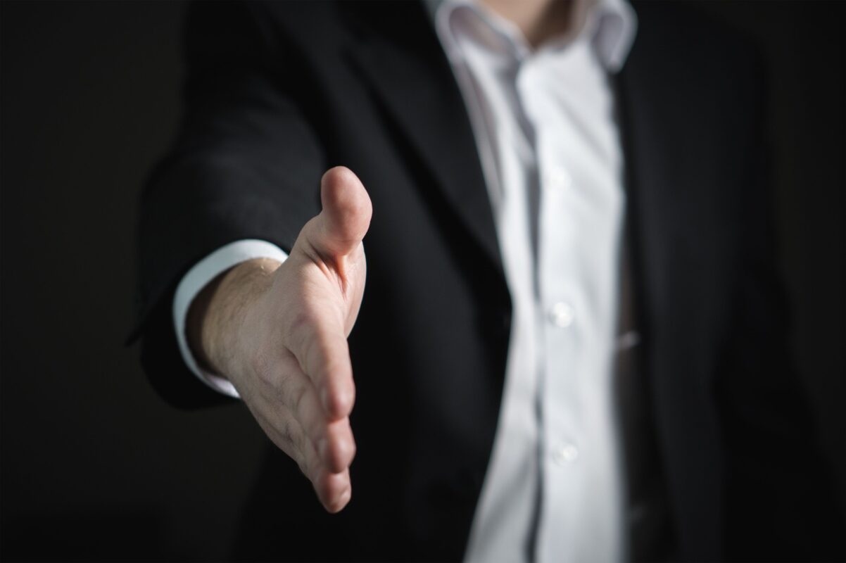 10 Sales Skills Every High-Performing Salesperson Needs